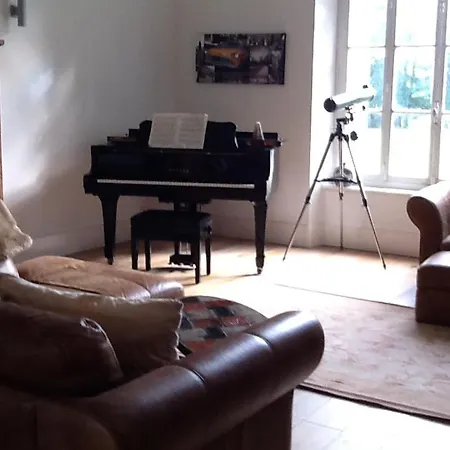 Chateau Villeneuve Bed & Breakfast Donnay