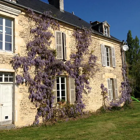 Chateau Villeneuve Bed & Breakfast Donnay